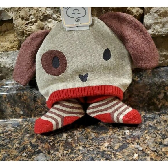 NYGB Infants Soft Sand Dog Hat and Socks Set NWT - Picture 5 of 5